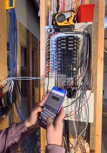 Using my Brady M211 to label yet another panel! This is genuinely one of the coolest label makers I have ever used. It has a ton of label options, durable prints, and an app where you can add logos, QR codes, and more. Check it out in the link in my bio!⚡️ #BradyCorporation #M211 #Labeling